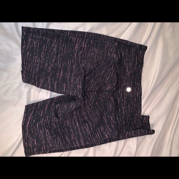 Lululem Align 3/4 Legging - Picture 2 of 3
